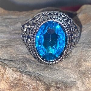 NEW Silver Tone Zinc Alloy & Aqua Lucite Ring